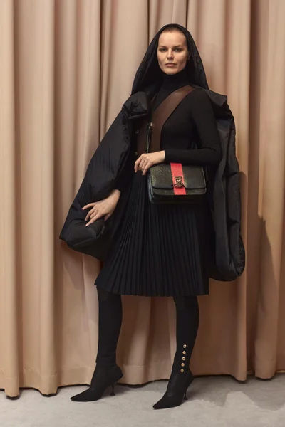 Look 30